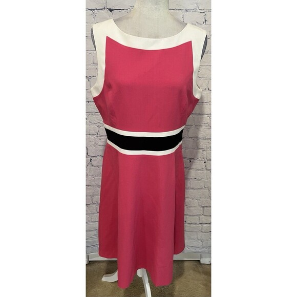 Nine West Dresses & Skirts - Nine West Women's Fit and Flare Dress W/Contrast Framing Size 10
